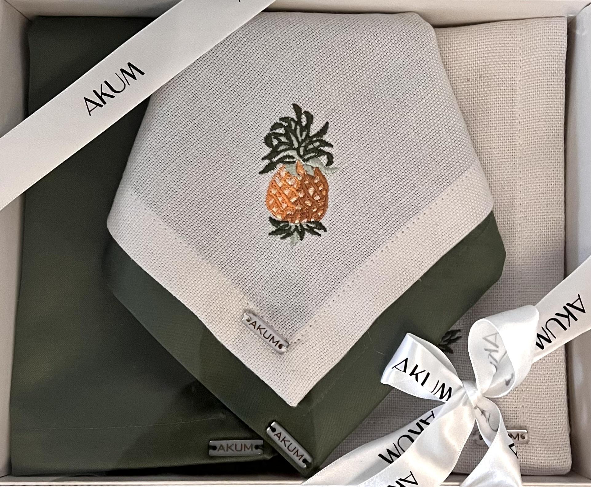 PINEAPPLE COLLECTION  NAPKINS  