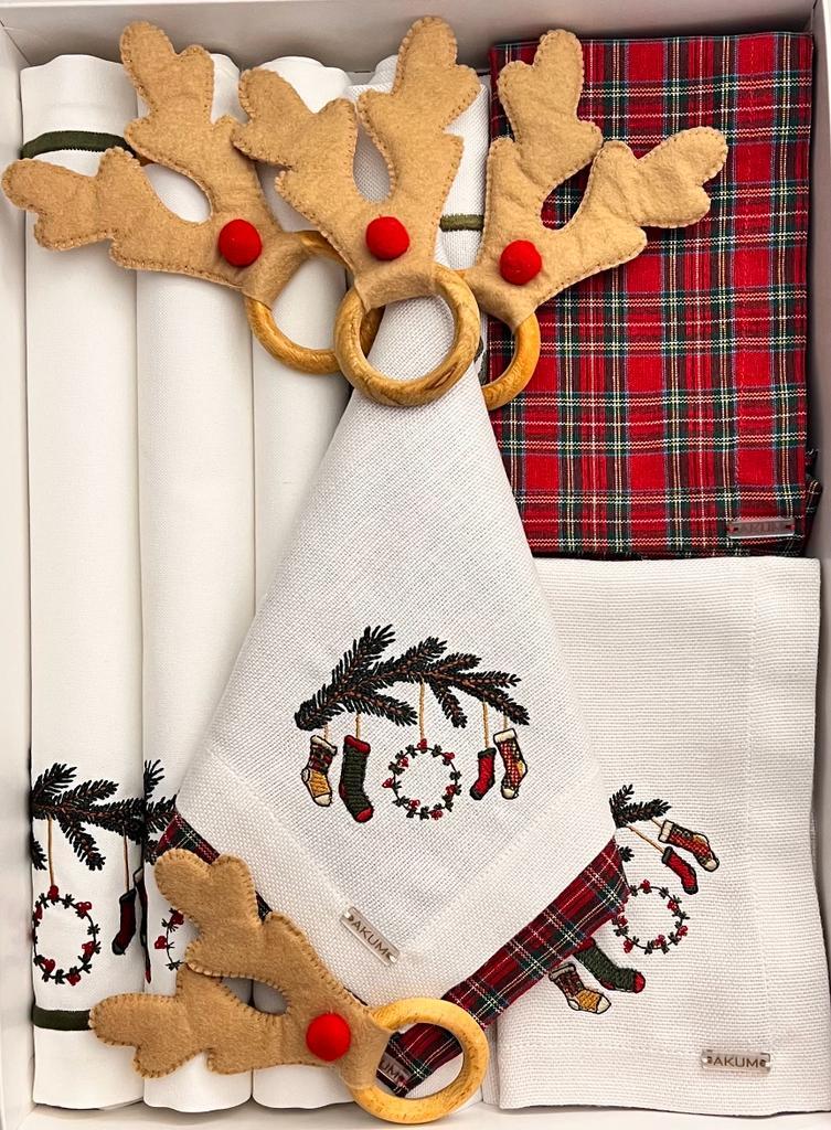 THE SOCKS COLLECTION -  NAPKIN RING REINDEER BOX