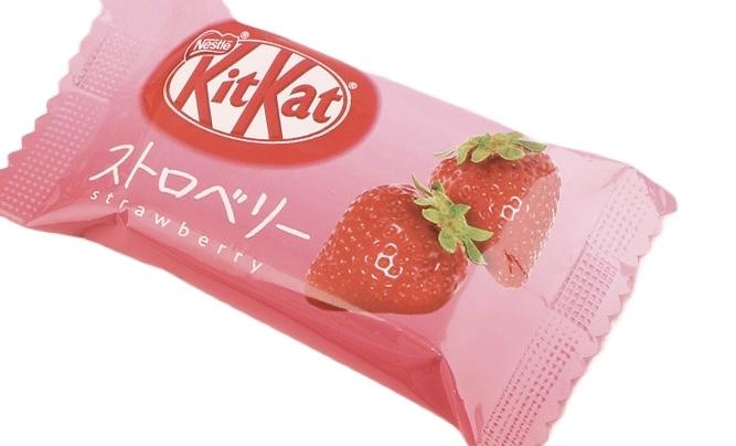 KIT KAT MORANGO JAPAO